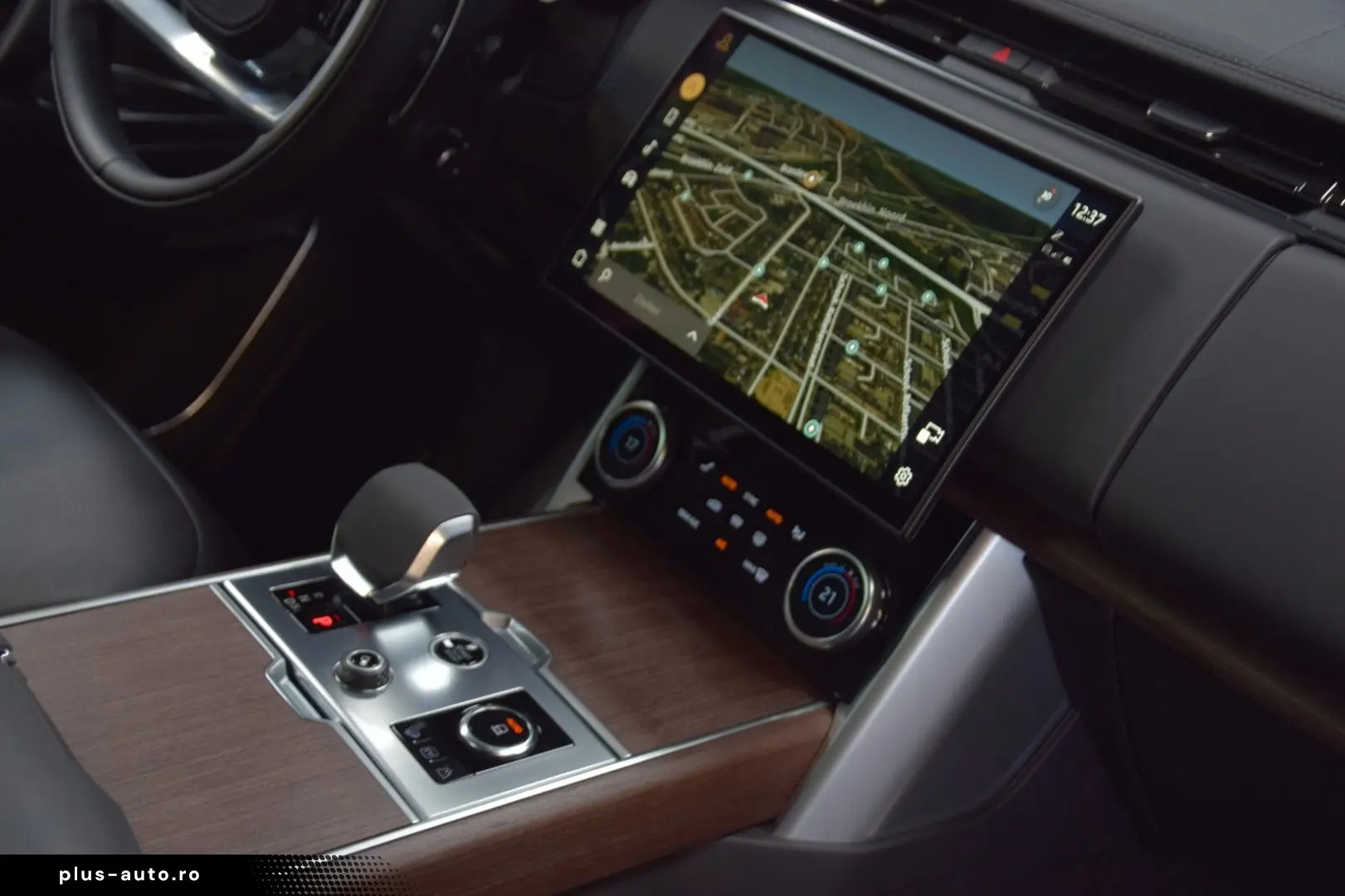 LAND ROVER Range Rover P440 SE Hybrid 22'zoll Pano