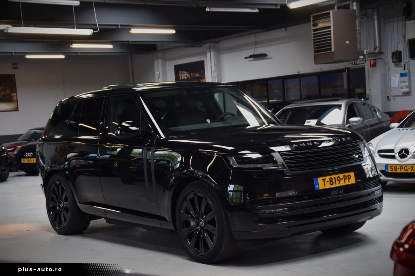 LAND ROVER Range Rover P440 SE Hybrid 22'zoll Pano