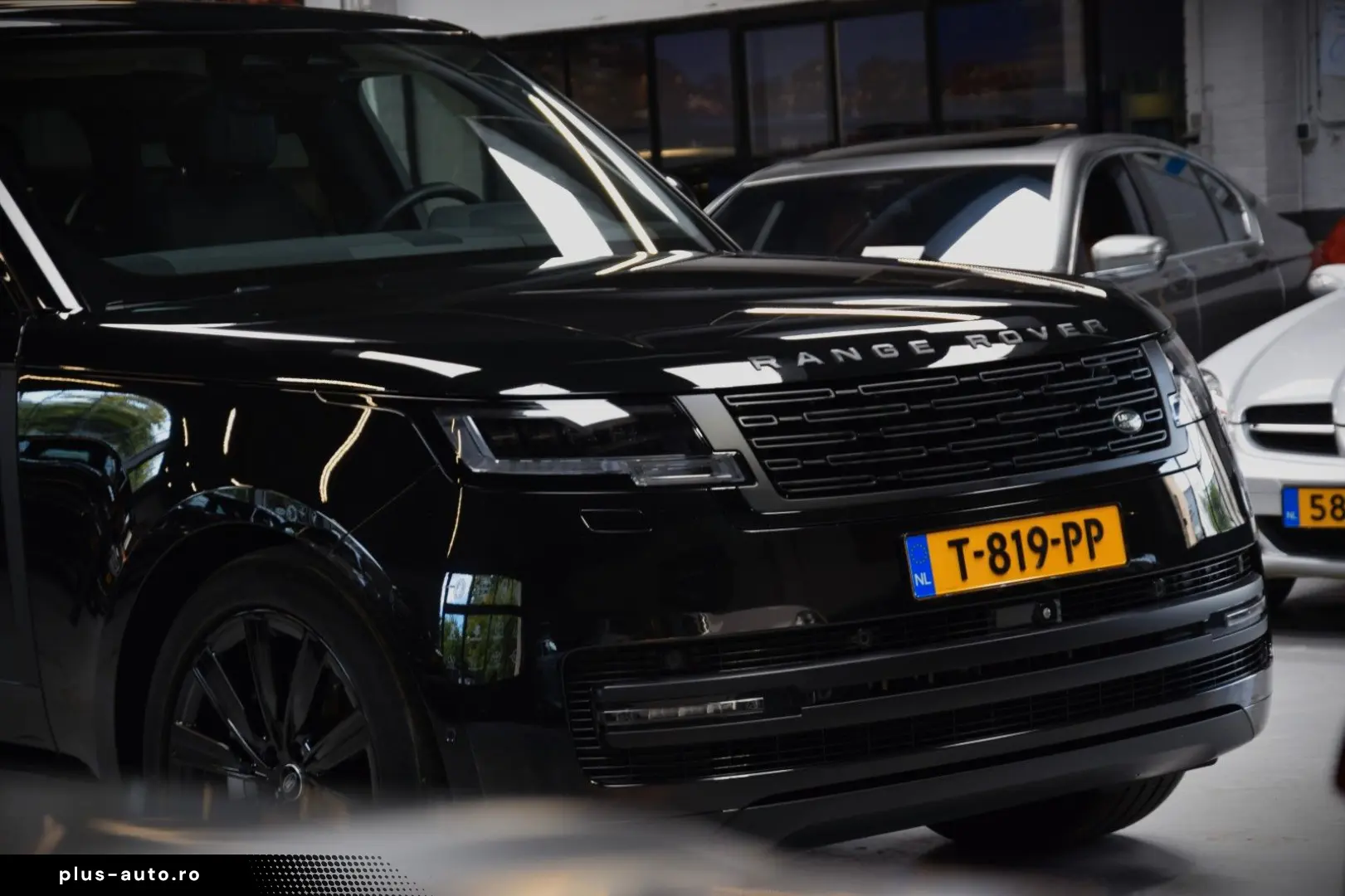 LAND ROVER Range Rover P440 SE Hybrid 22'zoll Pano