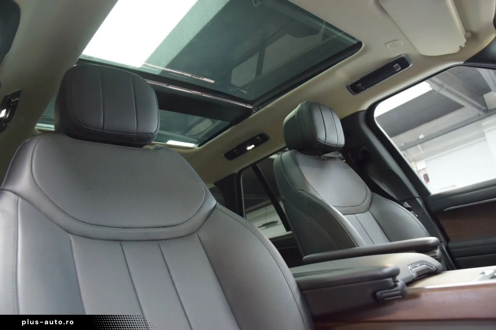 LAND ROVER Range Rover P440 SE Hybrid 22'zoll Pano