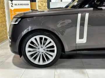 LAND ROVER D350 First Edition Autobiography Fond-TV VOLL