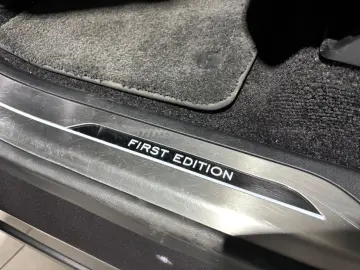 LAND ROVER D350 First Edition Autobiography Fond-TV VOLL