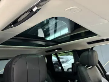 LAND ROVER D350 First Edition Autobiography Fond-TV VOLL