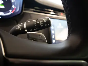 LAND ROVER Range Rover P440e SV  MERIDIAN PREMIUM  PANO  MA