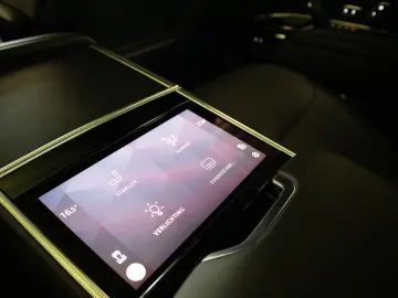 LAND ROVER Range Rover P440e SV  MERIDIAN PREMIUM  PANO  MA