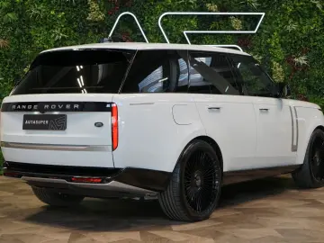 LAND ROVER RANGE ROVER D350 AUTOBIOGRAPHY TOW 134.545€NETTO