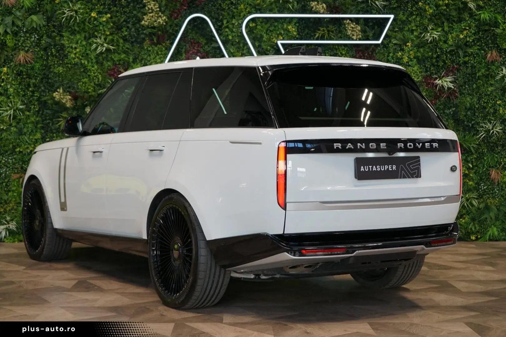 LAND ROVER RANGE ROVER D350 AUTOBIOGRAPHY TOW 134.545€NETTO