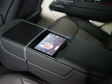 LAND ROVER RANGE ROVER D350 AUTOBIOGRAPHY TOW 134.545€NETTO