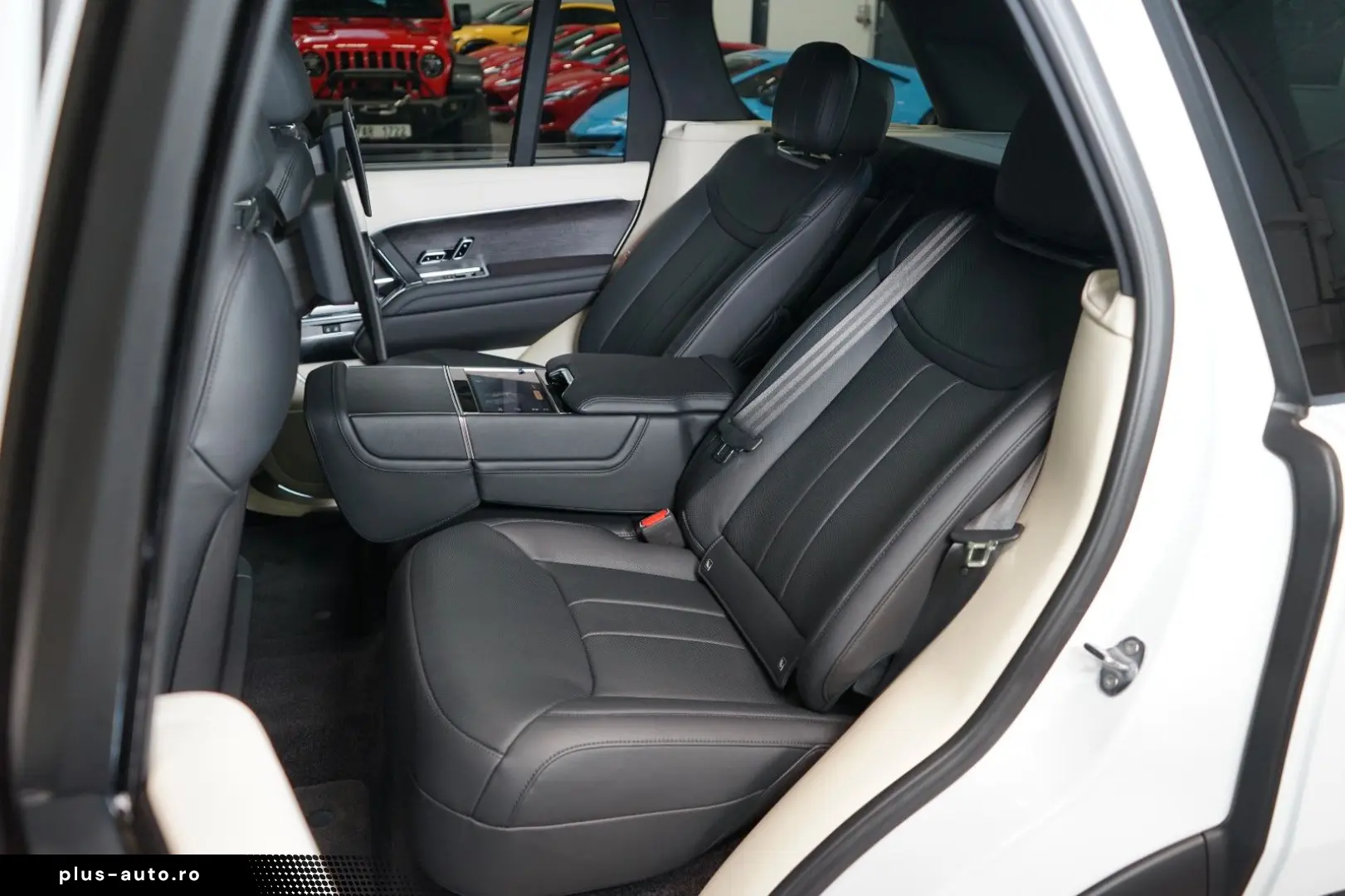 LAND ROVER RANGE ROVER D350 AUTOBIOGRAPHY TOW 134.545€NETTO