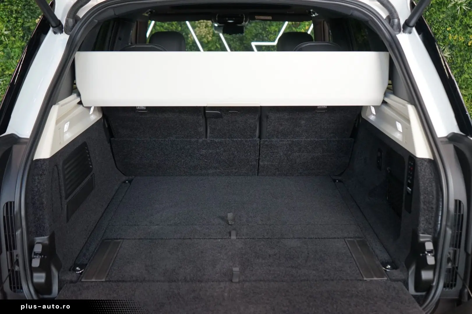 LAND ROVER RANGE ROVER D350 AUTOBIOGRAPHY TOW 134.545€NETTO