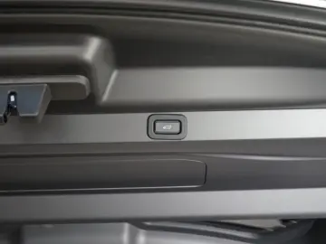 LAND ROVER RANGE ROVER D350 AUTOBIOGRAPHY TOW 134.545€NETTO