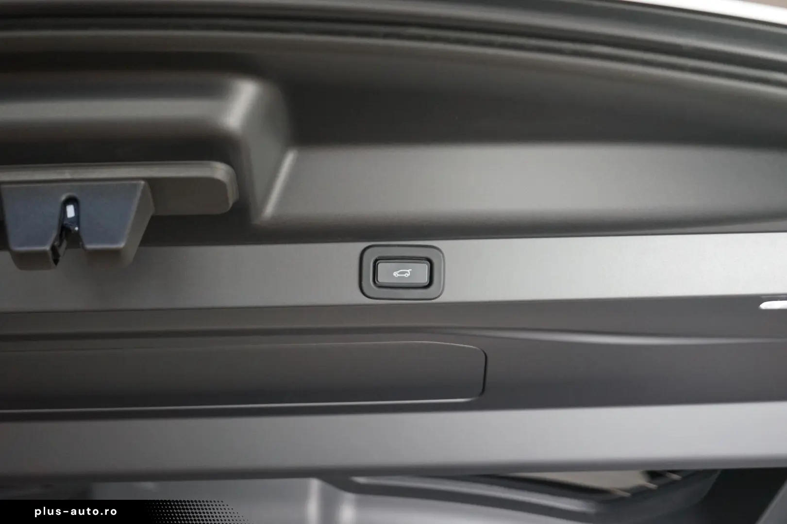 LAND ROVER RANGE ROVER D350 AUTOBIOGRAPHY TOW 134.545€NETTO