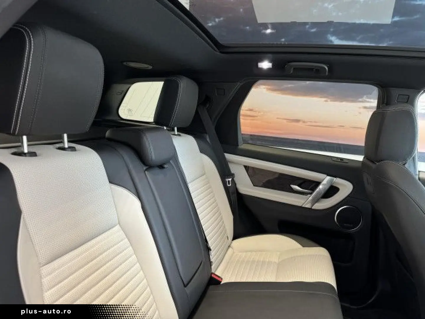 LAND ROVER Discovery Sport P300e R-Dyn SE AHK Matrix-LED