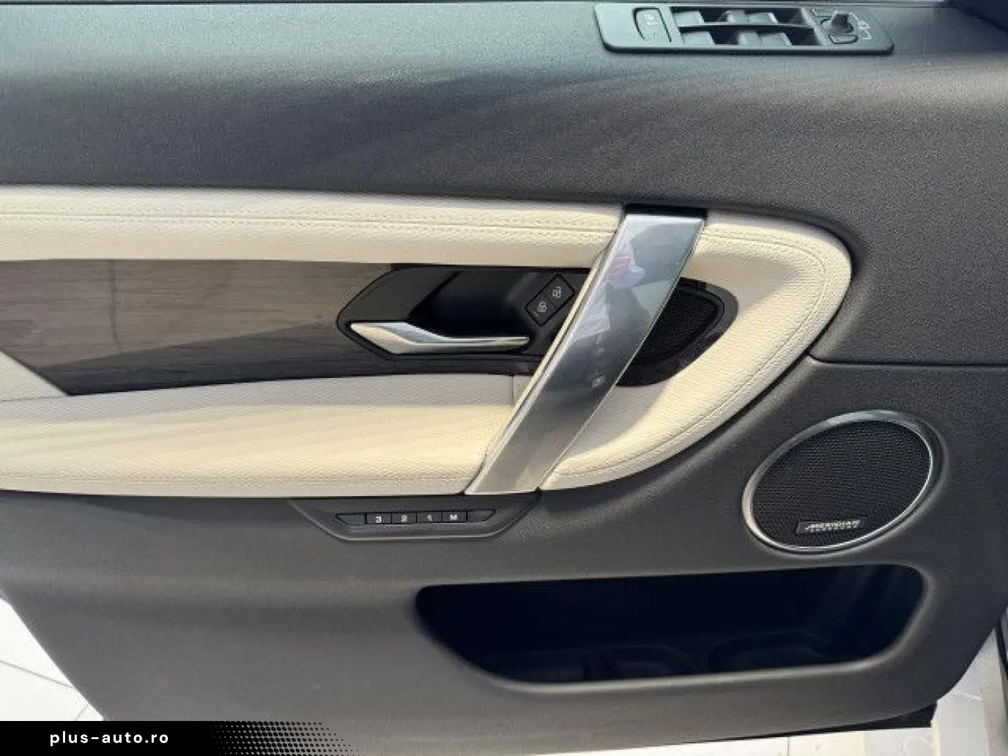 LAND ROVER Discovery Sport P300e R-Dyn SE AHK Matrix-LED