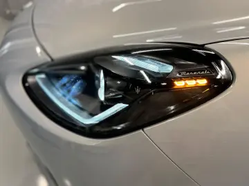 MASERATI Grecale 2.0 MHEV Modena Auto 4WD