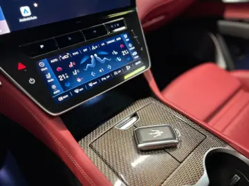 MASERATI Grecale 2.0 MHEV Modena Auto 4WD