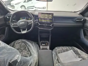 DACIA DUSTER 1.6 HEV 140 Journey