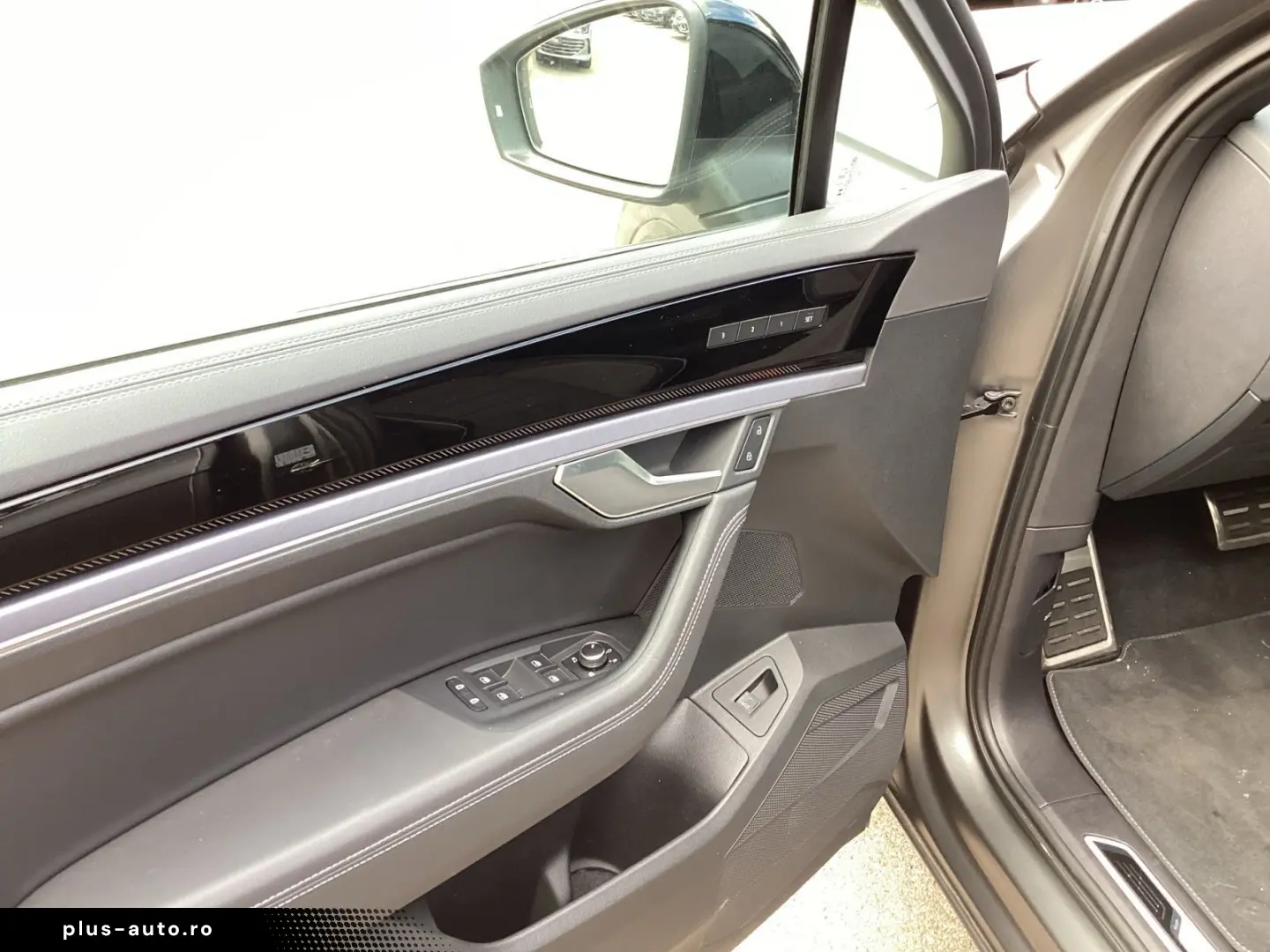 Volkswagen Touareg 3.0TDI R-Line 286CP R-LINE 2024