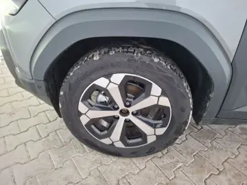 DACIA DUSTER 1.6 HEV 140 Journey