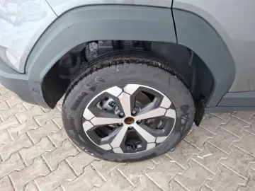 DACIA DUSTER 1.6 HEV 140 Journey