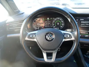 VW Touareg R-Line 4Motion  MEGAVOLL EXP.29990