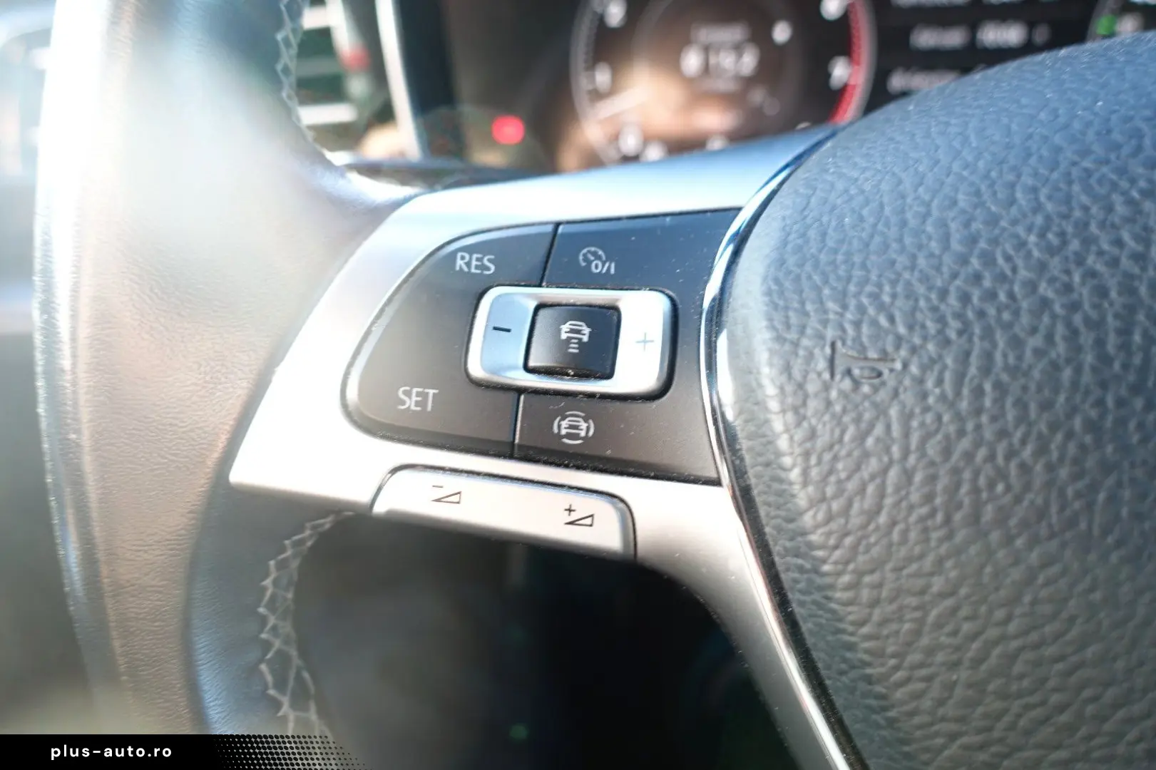 VW Touareg R-Line 4Motion  MEGAVOLL EXP.29990