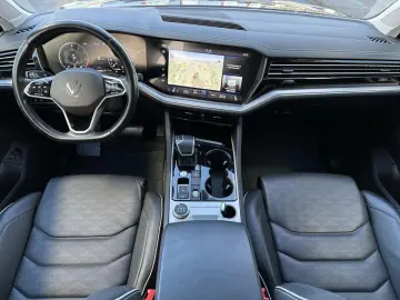 VW Touareg 3.0 TSI Elegance 4M eHybrid Matrix 20 AL