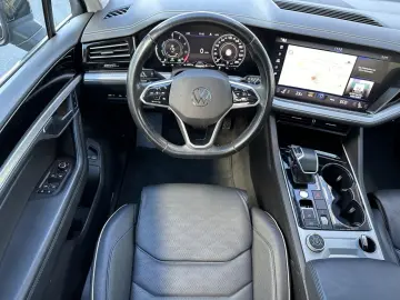 VW Touareg 3.0 TSI Elegance 4M eHybrid Matrix 20 AL