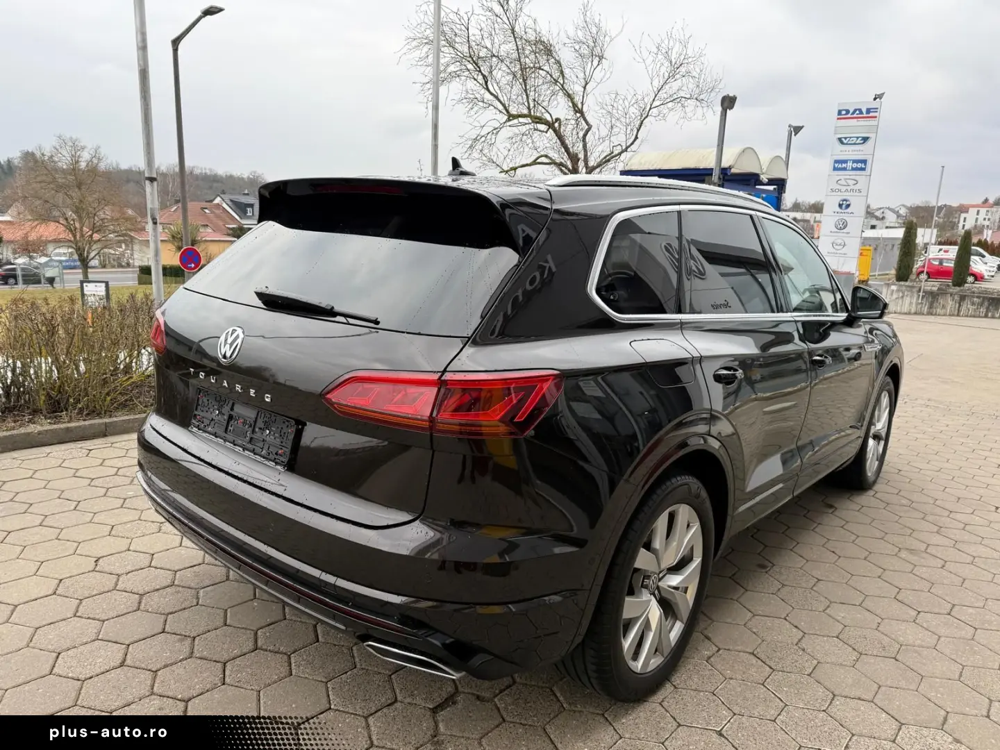 VW Touareg 3.0 V6 TDI R-line 4MOT ACC PANO LED AHK