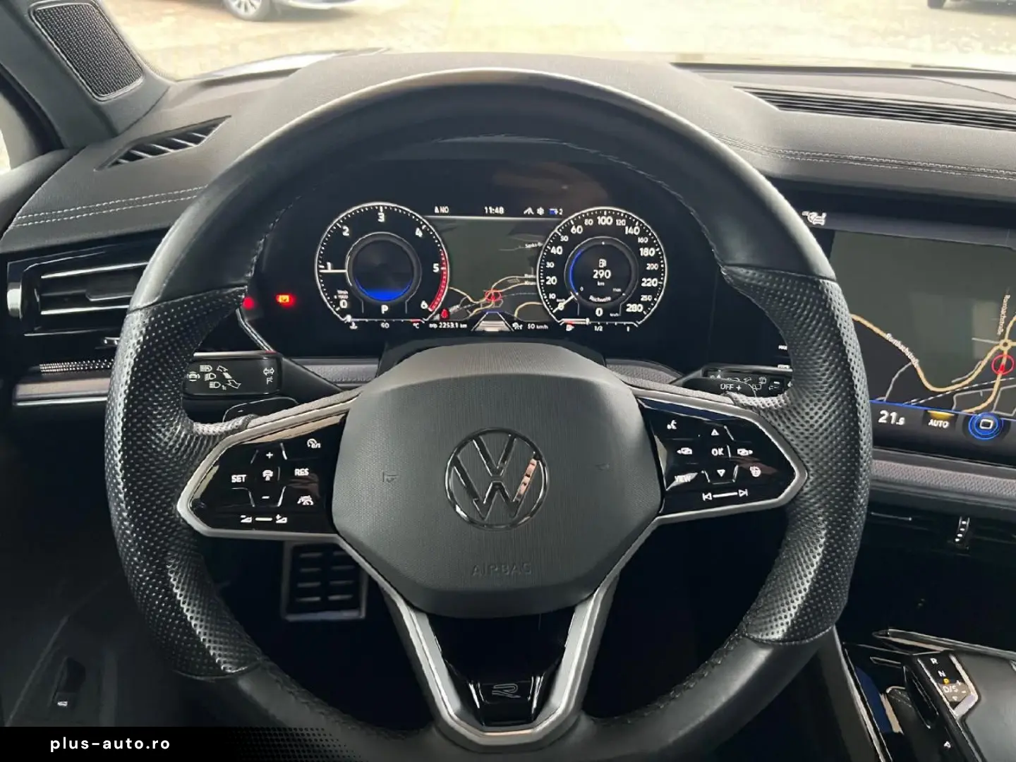 VW Touareg R-Line 4Motion V6 LED Kam Navi uvm.