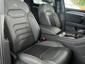 VW Touareg R-Line 4Motion V6 LED Kam Navi uvm.