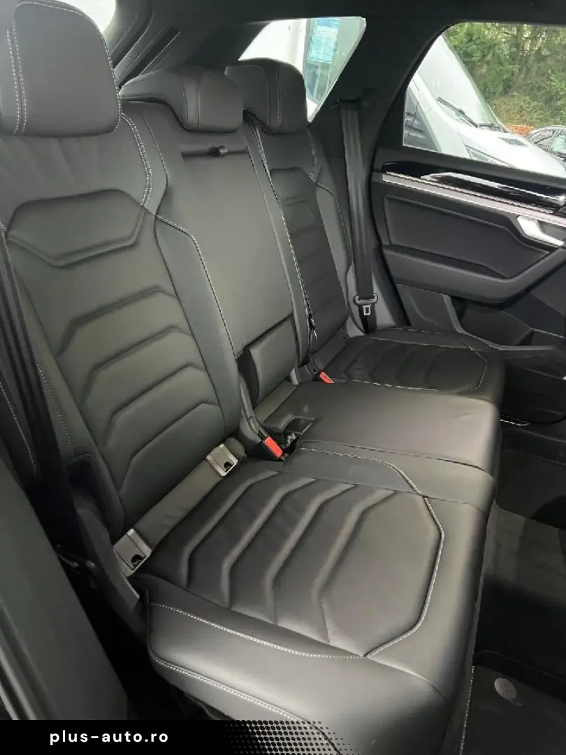 VW Touareg R-Line 4Motion V6 LED Kam Navi uvm.