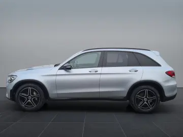 MERCEDES-BENZ GLC 300d AMG Line 4Matic