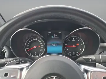 MERCEDES-BENZ GLC 300d AMG Line 4Matic