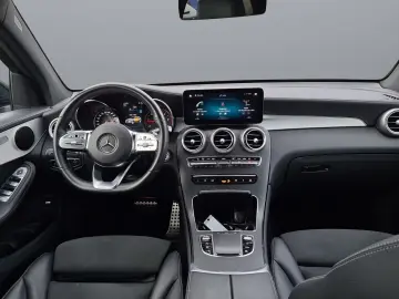 MERCEDES-BENZ GLC 300d AMG Line 4Matic