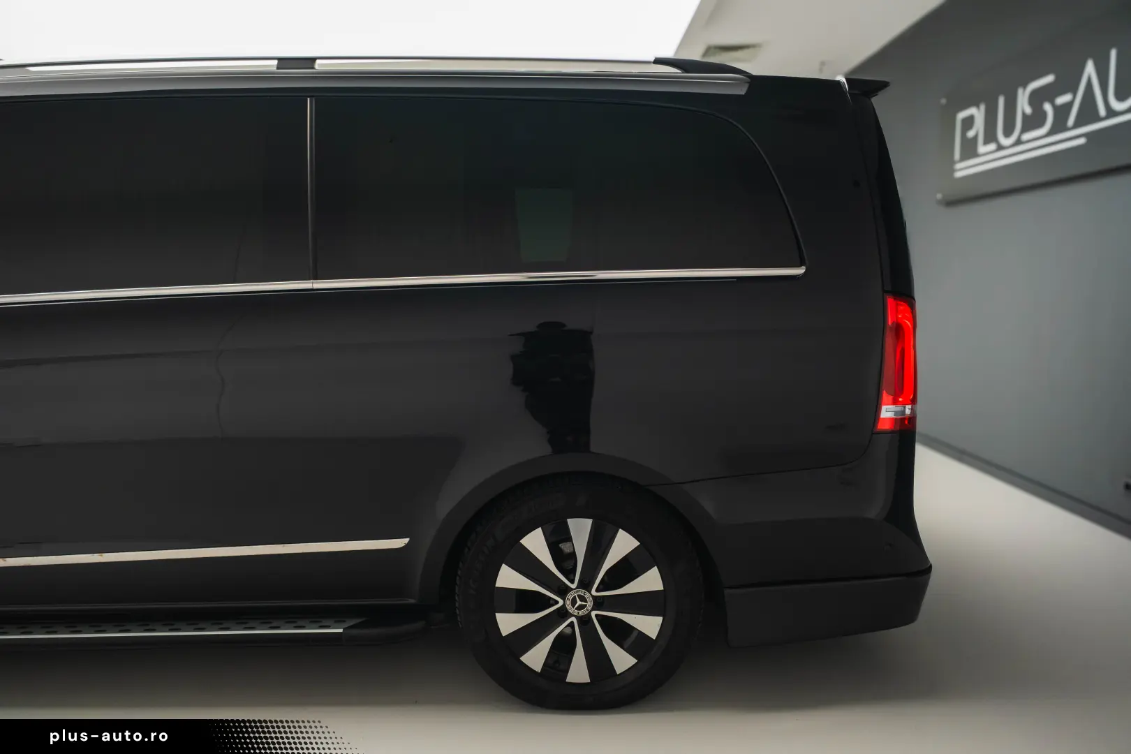 Mercedes Benz V300d PACHET VIP