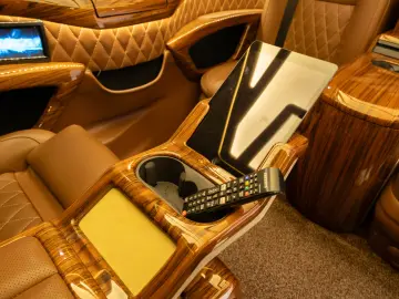 Mercedes Benz V300d PACHET VIP