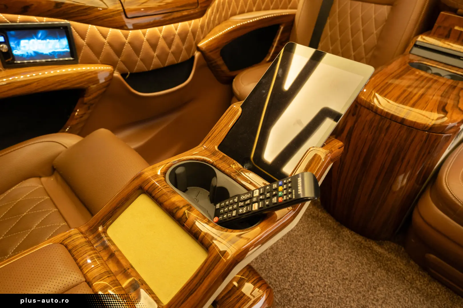 Mercedes Benz V300d PACHET VIP