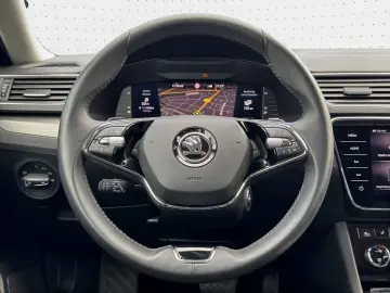 SKODA Superb iV Combi Style 1.4TSI  NAVI AHK Assist Al