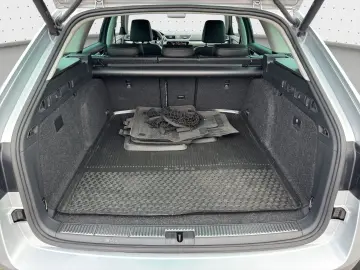 SKODA Superb iV Combi Style 1.4TSI  NAVI AHK Assist Al