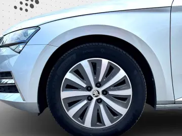 SKODA Superb iV Combi Style 1.4TSI  NAVI AHK Assist Al