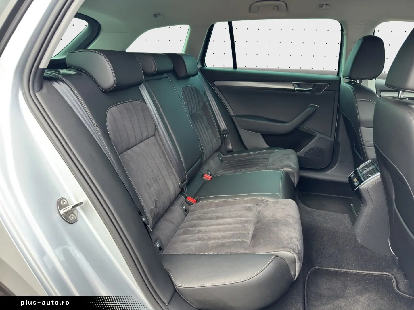 SKODA Superb iV Combi Style 1.4TSI  NAVI AHK Assist Al