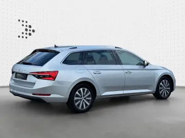 SKODA Superb iV Combi Style 1.4TSI  NAVI AHK Assist Al