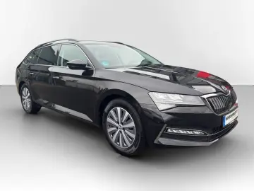 SKODA Superb Combi 1.4 TSI iV DSG Ambition DCC AHK LED