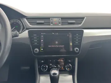 SKODA Superb Combi 1.4 TSI iV DSG Ambition DCC AHK LED