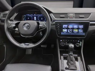 SKODA Superb 1.4 TSI DSG eHybrid L&K iV STDHZG SCHIEBE