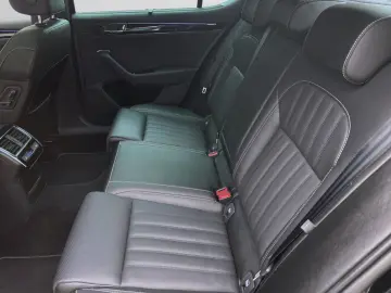 SKODA Superb 1.4 TSI DSG eHybrid L&K iV STDHZG SCHIEBE