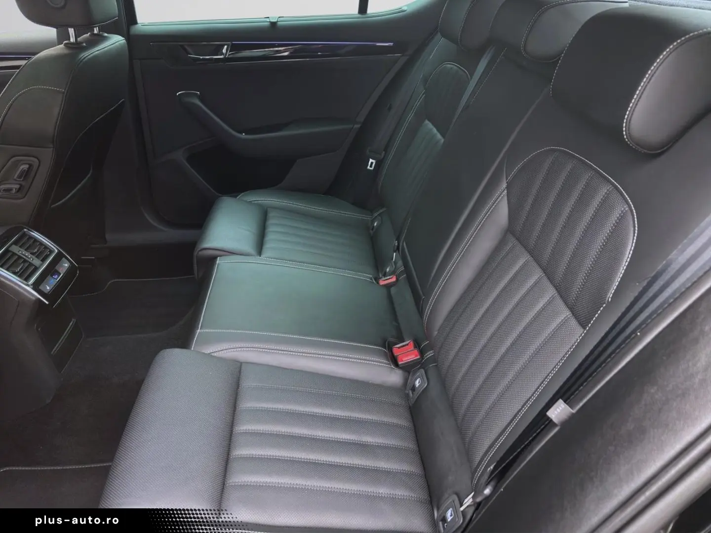 SKODA Superb 1.4 TSI DSG eHybrid L&K iV STDHZG SCHIEBE