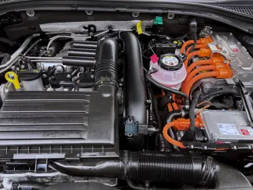 SKODA Superb 1.4 TSI DSG eHybrid L&K iV STDHZG SCHIEBE