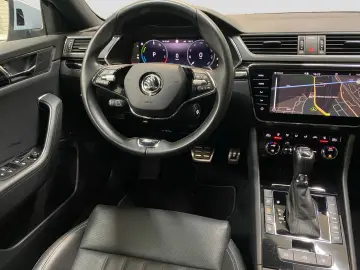 SKODA Superb 1.4TSI Hybrid DSG L&K iV DCC AHK Voll-LED